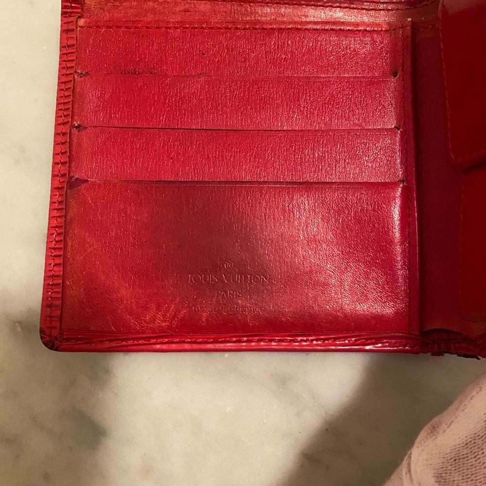 Red leather Louis Vuitton wallet - Picture 6 of 8